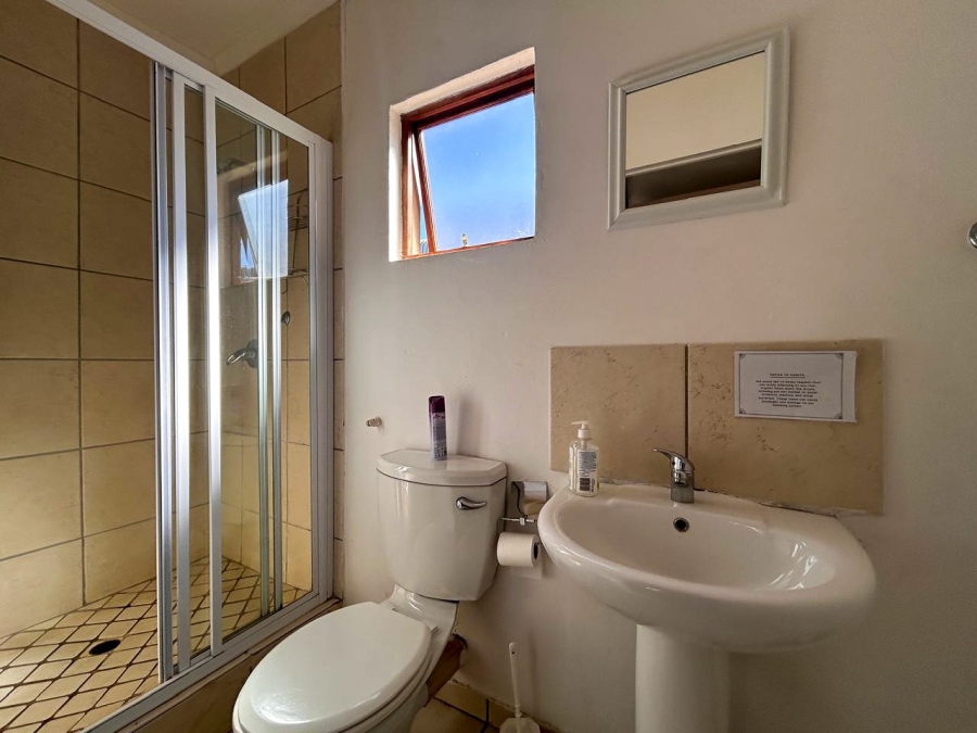 Commercial Property for Sale in Vyfhoek A H North West